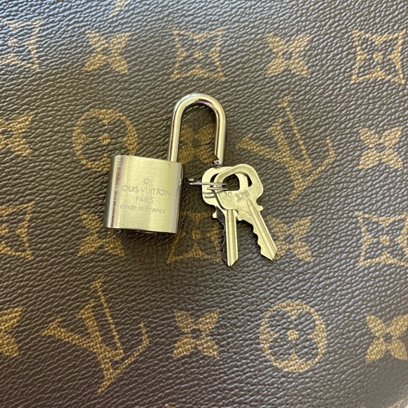 Louis Vuitton Briefcase - Picture 4 of 16